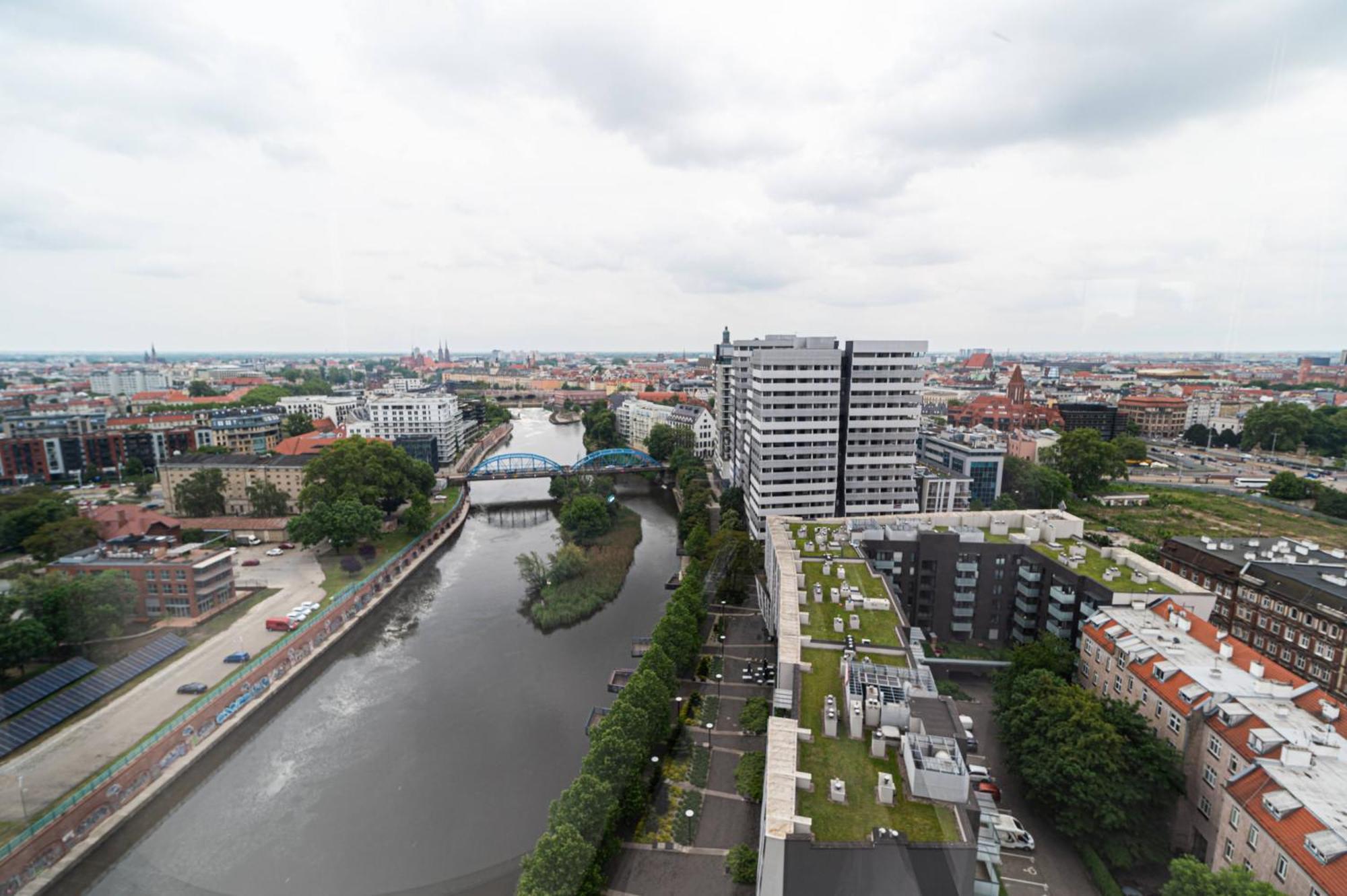 Rentplanet - Apartamenty Quorum - Wroclaw, Wroclaw