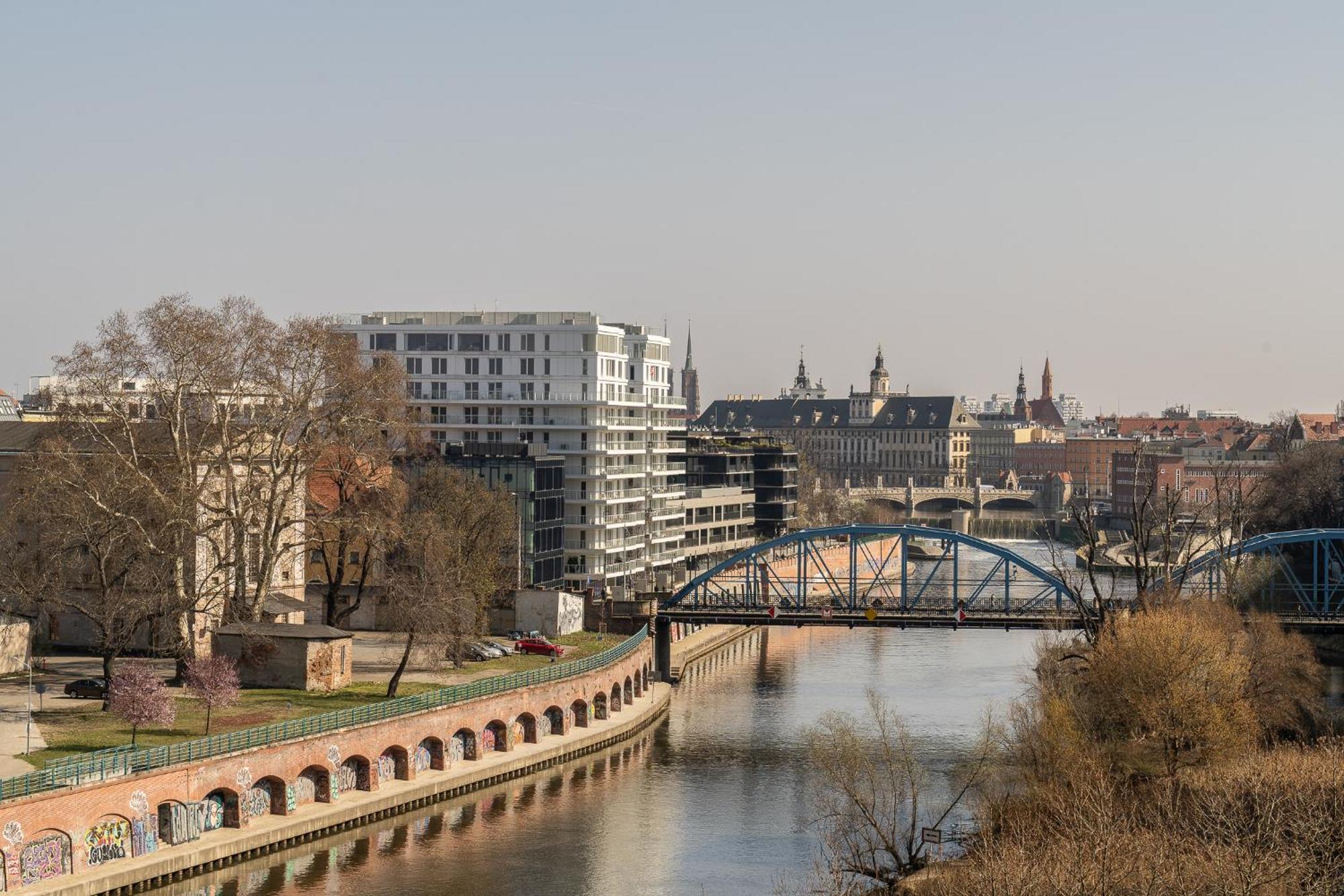 Rentplanet - Apartamenty Quorum - Wroclaw — Photos 2